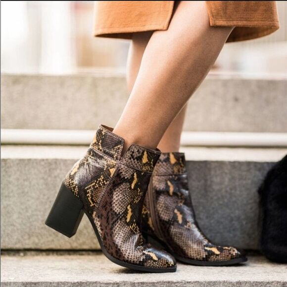 Franco Sarto Generous Leather Snake Print Ankle Booties size 8.5 - Picture 1 of 11